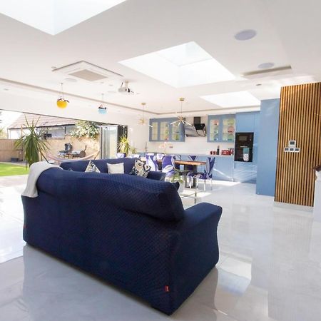 Legoland Heathrow Windsor Apartment Hotel Slough Eksteriør bilde