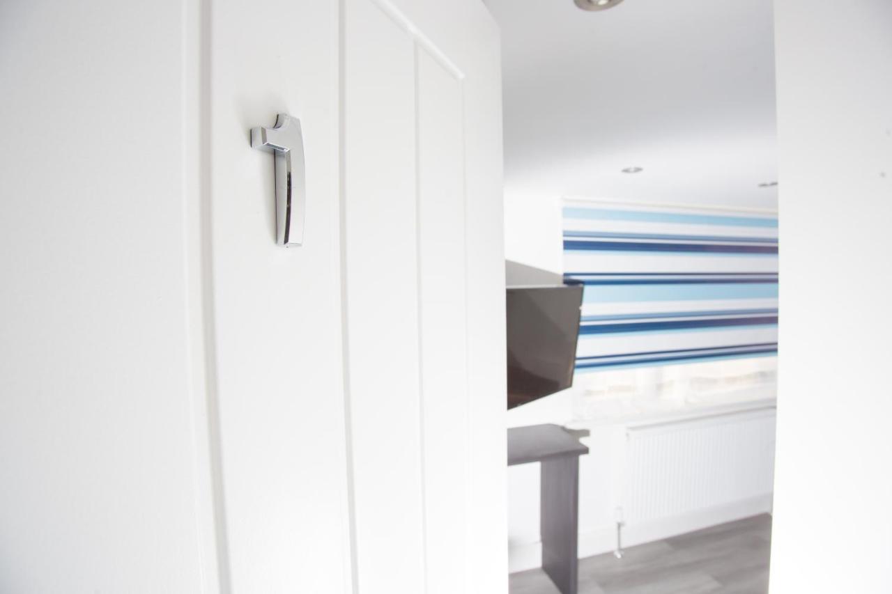 Legoland Heathrow Windsor Apartment Hotel Slough Eksteriør bilde
