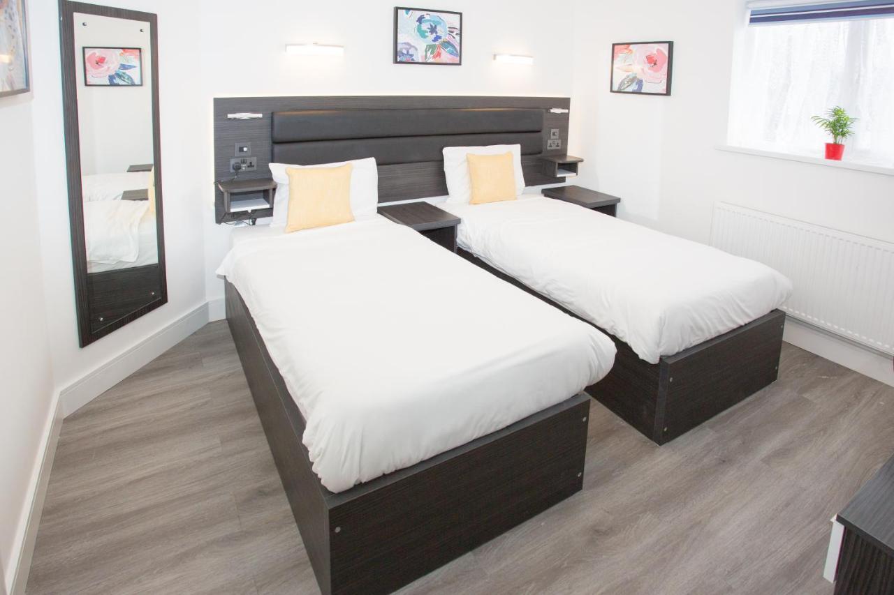 Legoland Heathrow Windsor Apartment Hotel Slough Eksteriør bilde