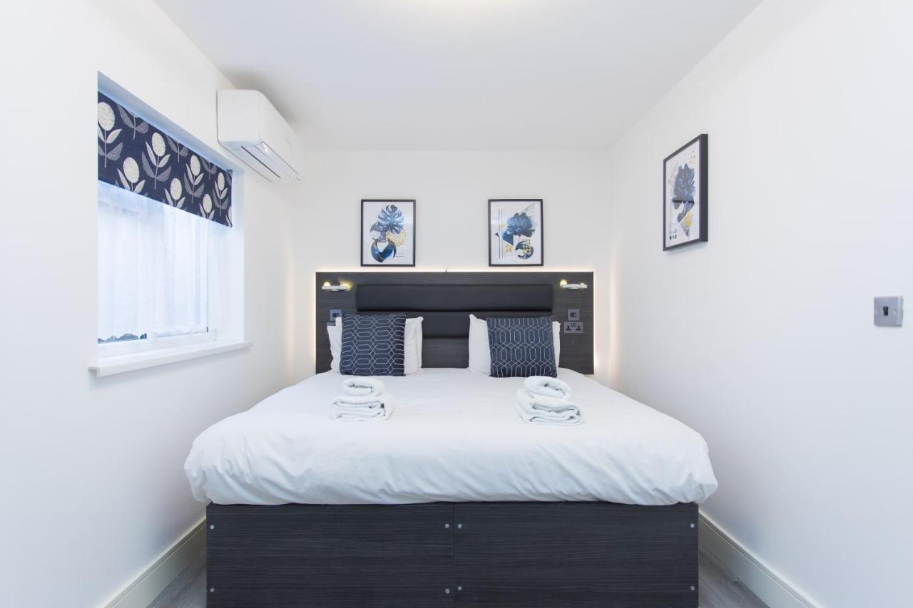 Legoland Heathrow Windsor Apartment Hotel Slough Eksteriør bilde
